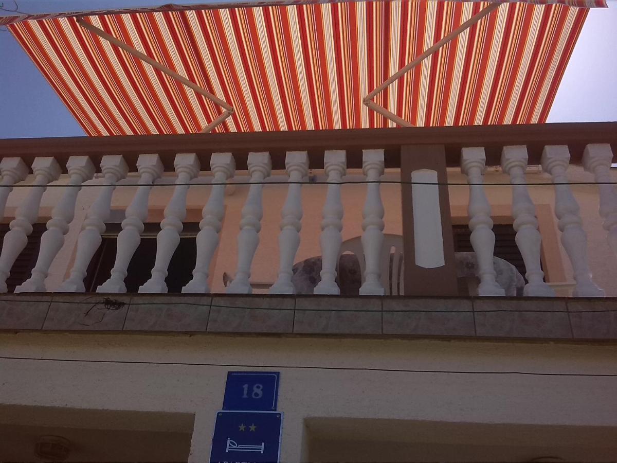 Apartman Borosa Vir Exteriér fotografie