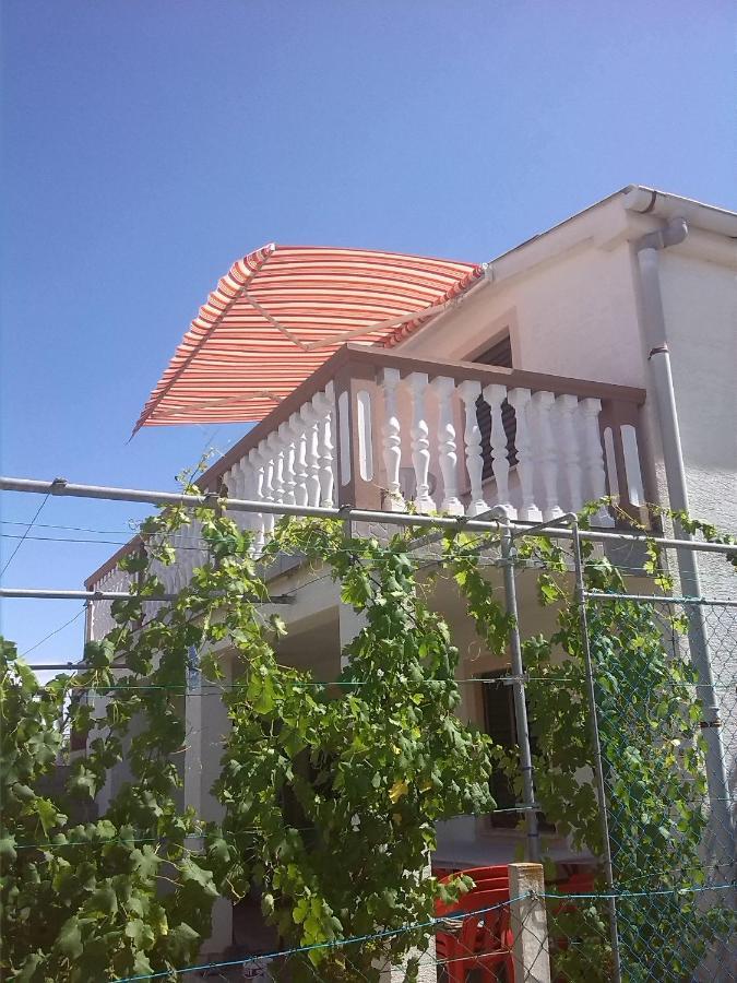 Apartman Borosa Vir Exteriér fotografie