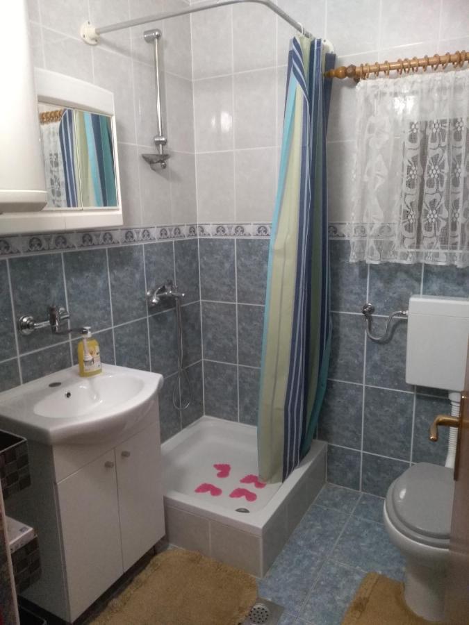 Apartman Borosa Vir Exteriér fotografie